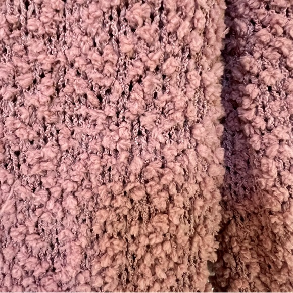 NWOT Social Standard By Sanctuary Light Pink Popcorn Sweater - Picture 3 of 5